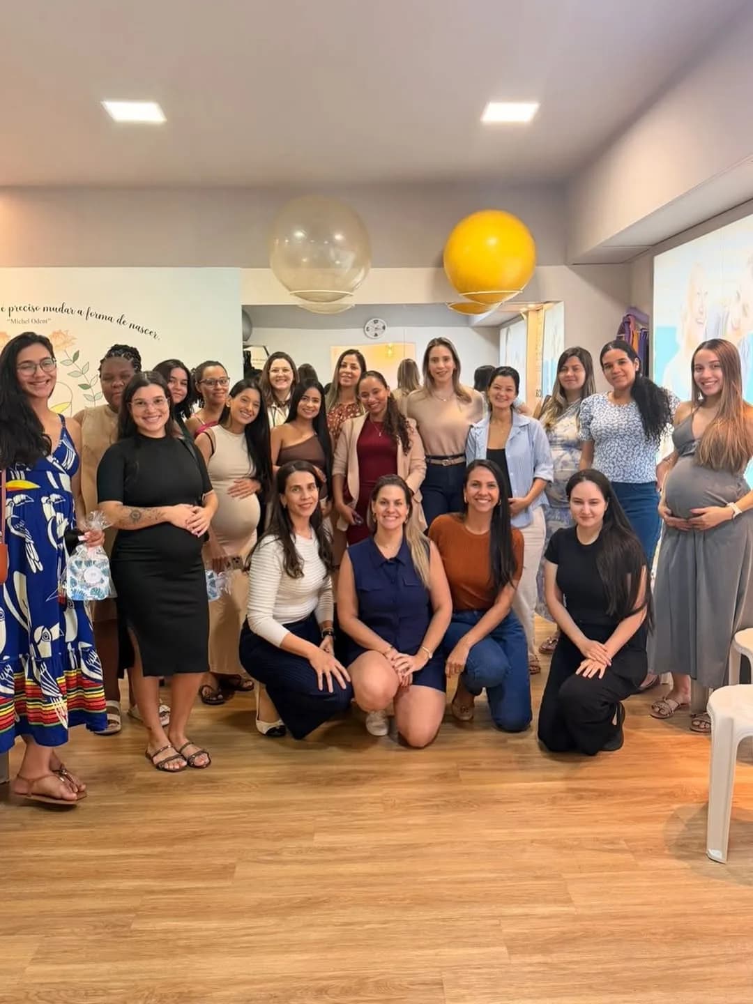Encontro do programa Viver a Gestação no estúdio, com as fundadoras e pacientes